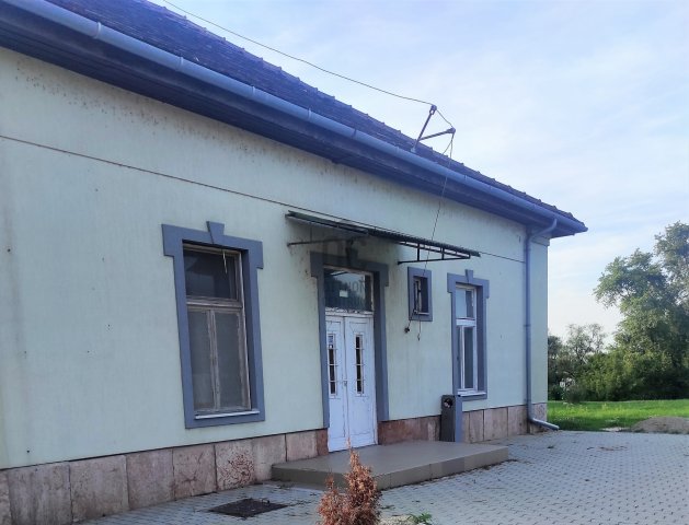 Eladó üzlethelyiség, Lábatlanon 159 M Ft / költözzbe.hu