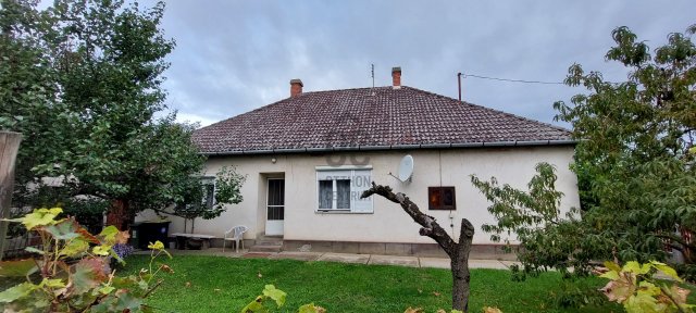 Eladó családi ház, Kisvarsányon 27 M Ft, 3 szobás