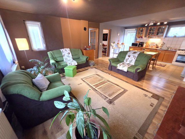 Eladó ikerház, Polgárdin 74.9 M Ft, 4 szobás