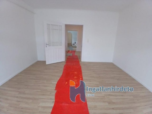 Eladó családi ház, Hatvanban 46.8 M Ft, 3 szobás