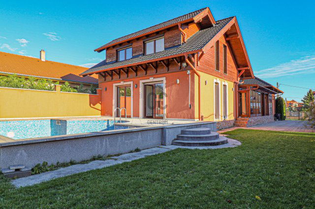 Eladó családi ház, Kópházán 210 M Ft, 8 szobás