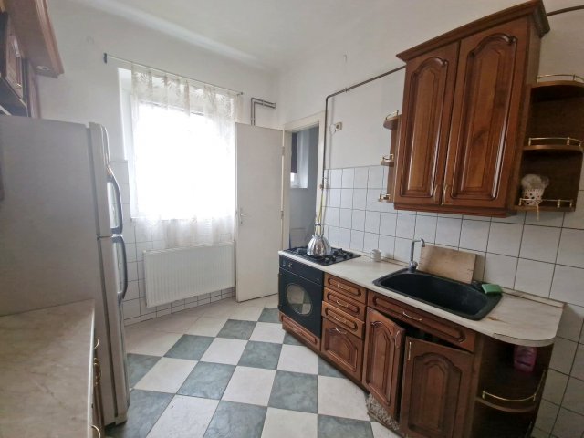 Eladó téglalakás, Budapesten, XIV. kerületben 90 M Ft