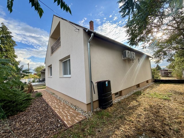 Eladó családi ház, Gyenesdiáson 119.9 M Ft, 3 szobás