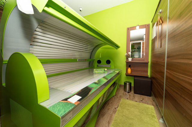 Eladó üzlethelyiség, Budapesten, XVI. kerületben, Szlovák úton