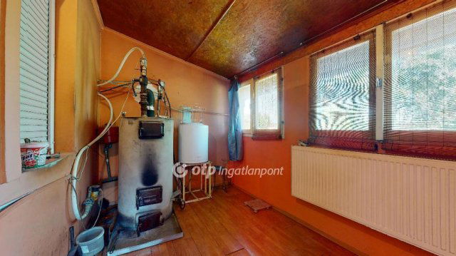 Eladó családi ház, Tiszaújvárosban 32.5 M Ft, 2 szobás