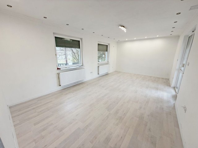 Eladó családi ház, Hajdúsámsonon 87.9 M Ft, 4 szobás