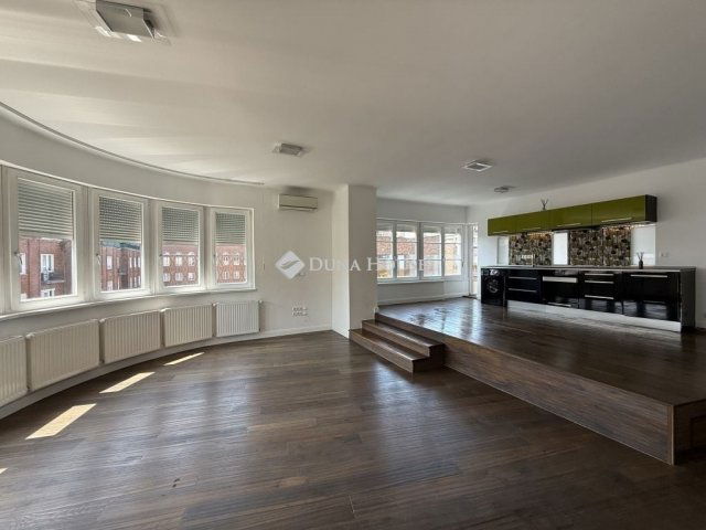 Eladó téglalakás, Budapesten, VII. kerületben 199 M Ft, 3 szobás