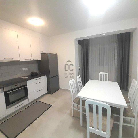 Kiadó téglalakás, albérlet, Tatán 290 E Ft / hó, 3 szobás