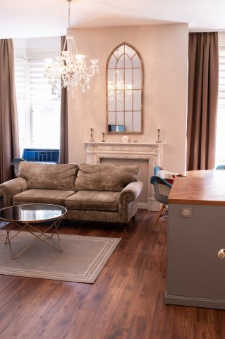 Eladó téglalakás, Veszprémben 277 M Ft, 5 szobás