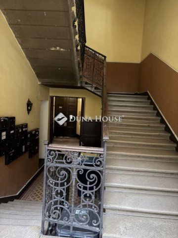 Eladó téglalakás, Budapesten, VI. kerületben, Dessewffy utcában