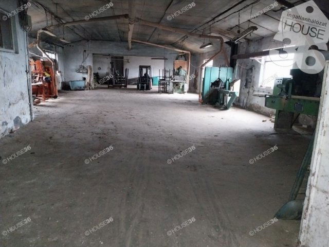 Eladó ipari ingatlan, Nagykőrösön 190 M Ft