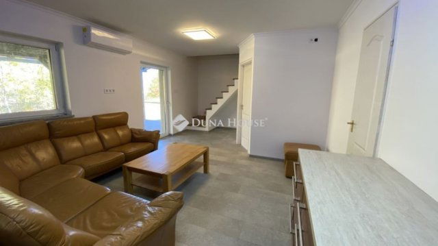 Eladó nyaraló, Békésszentandráson 100 M Ft, 4 szobás