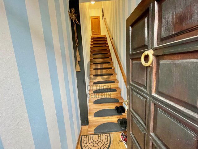 Eladó téglalakás, Csornán 69.9 M Ft, 4 szobás