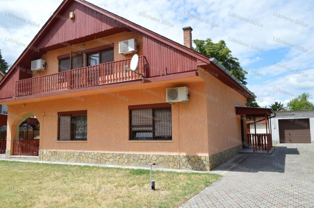 Eladó családi ház, Zamárdiban 144 M Ft, 5 szobás