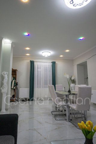 Eladó családi ház, Kapuváron 70 M Ft, 5 szobás