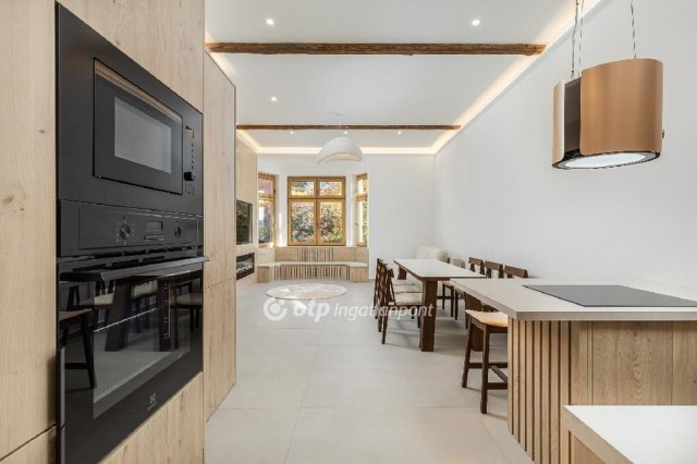 Eladó téglalakás, Budapesten, I. kerületben 249.9 M Ft, 3 szobás