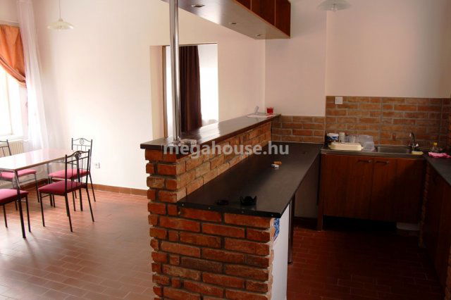 Kiadó téglalakás, albérlet, Budaörsön 235 E Ft / hó, 2 szobás