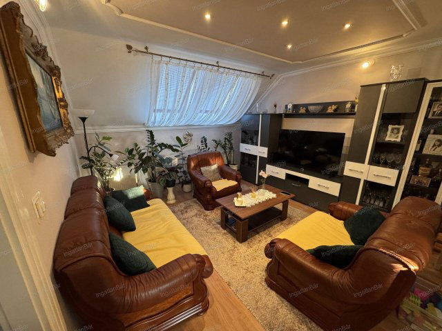 Eladó téglalakás, Nyíregyházán 54.9 M Ft, 4 szobás