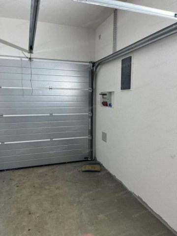 Kiadó ikerház, albérlet, Kecskeméten 650 E Ft / hó, 5 szobás