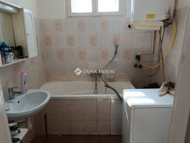 Eladó családi ház, Budapesten, XX. kerületben 75 M Ft, 3 szobás
