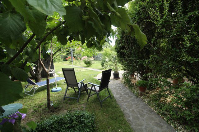 Eladó családi ház, Csopakon 266 M Ft, 9 szobás