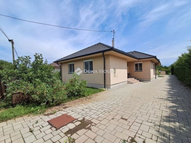 Eladó családi ház, Debrecenben 151.9 M Ft, 4 szobás