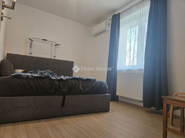 Eladó családi ház, Győrságon 90 M Ft, 5 szobás