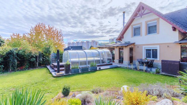 Eladó családi ház, Miskolcon 350 M Ft, 5 szobás