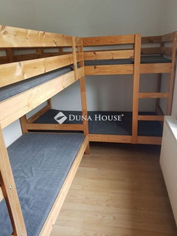 Kiadó családi ház, albérlet, Kiskunfélegyházán 800 E Ft / hó