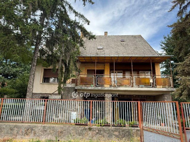 Eladó családi ház, Geresdlakon 44.9 M Ft, 4+1 szobás