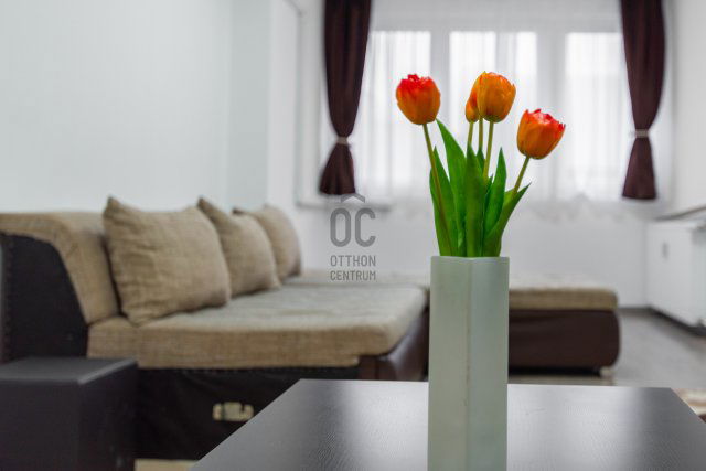 Kiadó panellakás, albérlet, Budapesten, XI. kerületben, 3 szobás