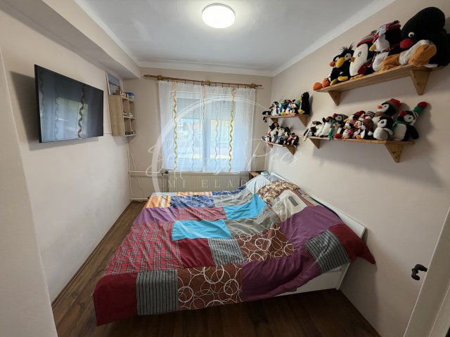 Eladó téglalakás, Szentlőrincen 43 M Ft, 3 szobás