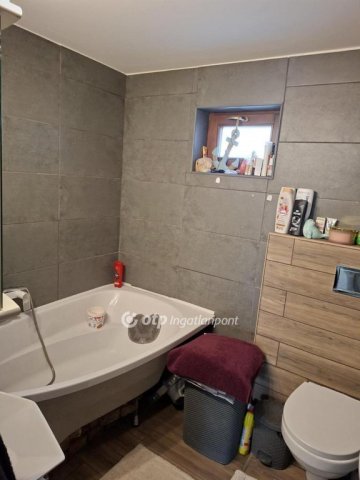 Eladó családi ház, Hajdúböszörményen 48.9 M Ft, 2 szobás