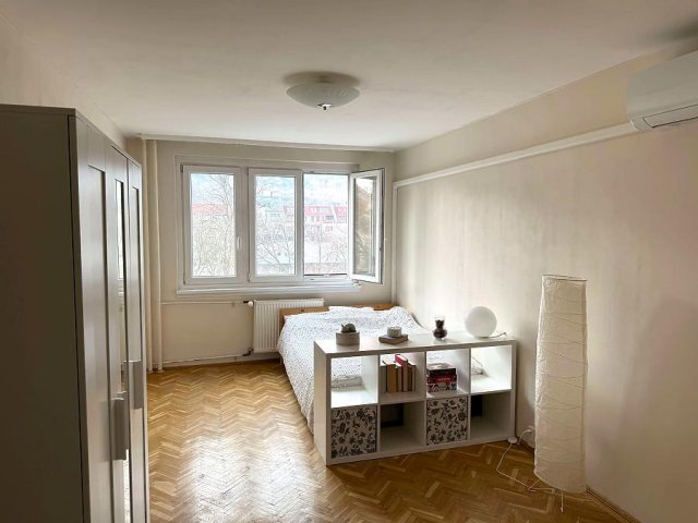 Eladó panellakás, Budapesten, III. kerületben 63.9 M Ft, 2 szobás