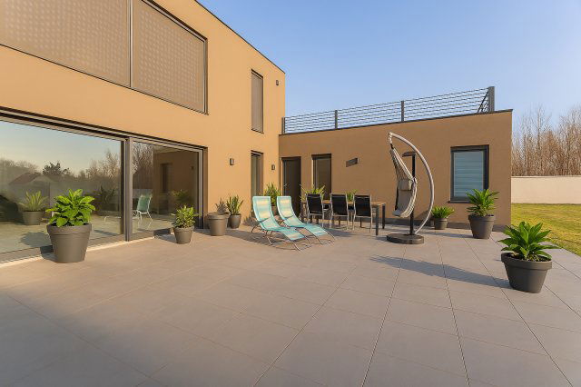 Eladó családi ház, Vecsésen 325 M Ft, 4 szobás