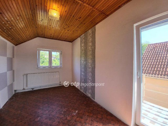 Eladó családi ház, Tamásiban 28.6 M Ft, 3 szobás