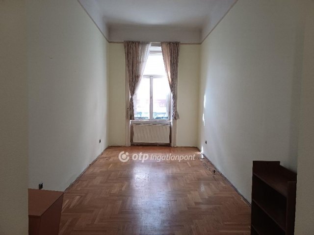 Eladó téglalakás, Budapesten, VII. kerületben 74.9 M Ft
