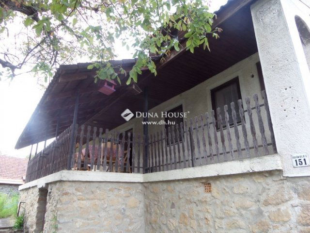 Eladó családi ház, Mánfán 30 M Ft, 3 szobás