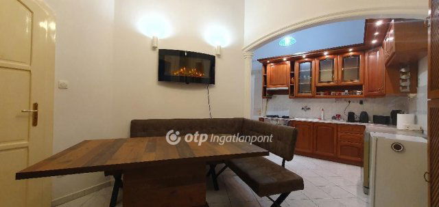 Eladó téglalakás, Budapesten, XI. kerületben 99.99 M Ft