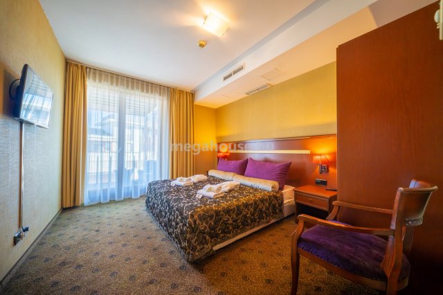 Eladó téglalakás, Balatonfüreden 245 M Ft, 3 szobás