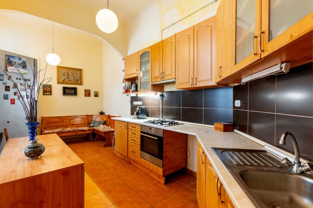 Eladó téglalakás, III. kerületben, Pacsirtamező utcában