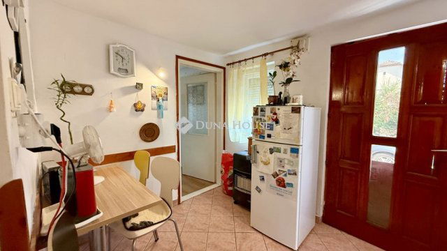 Eladó családi ház, Kiszomboron 31.5 M Ft, 3 szobás