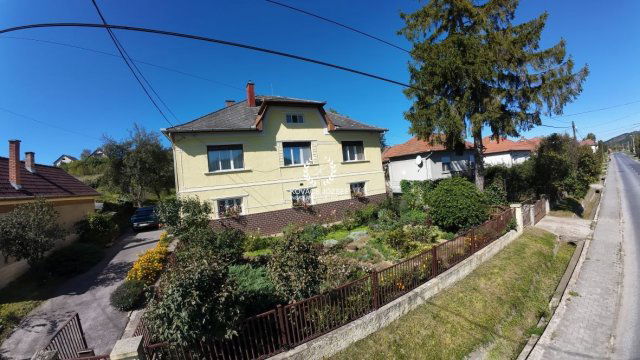 Eladó családi ház, Arlón, Ady Endre úton 17 M Ft, 6 szobás