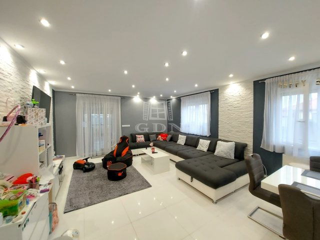 Eladó családi ház, Kakucson 159.8 M Ft, 4 szobás