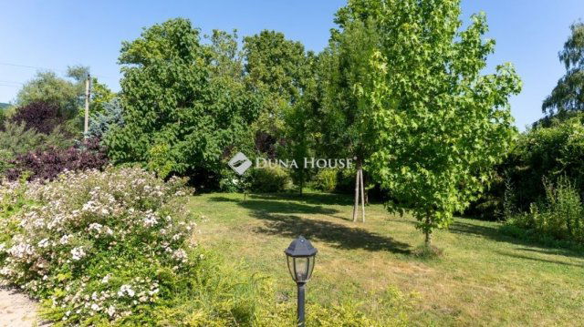 Eladó családi ház, Visegrádon 571.5 M Ft, 4 szobás