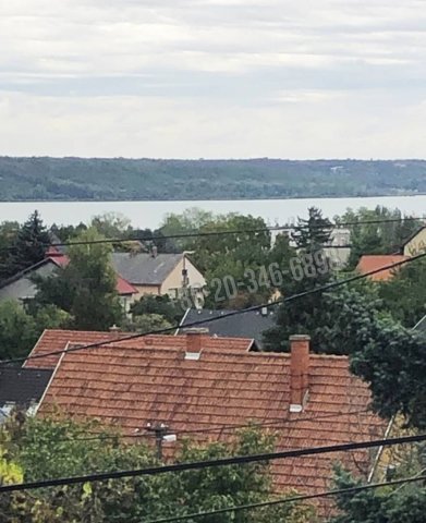 Eladó sorház, Balatonalmádiban, Veszprémi úton 95 M Ft