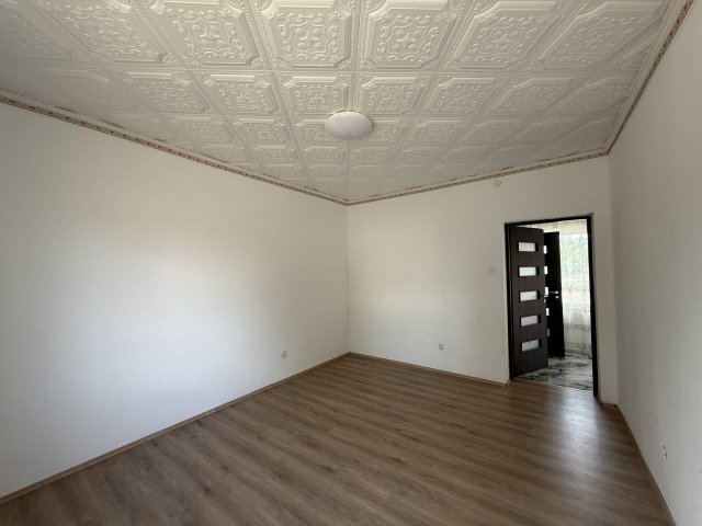 Eladó családi ház, Halmajugrán 25 M Ft, 4 szobás