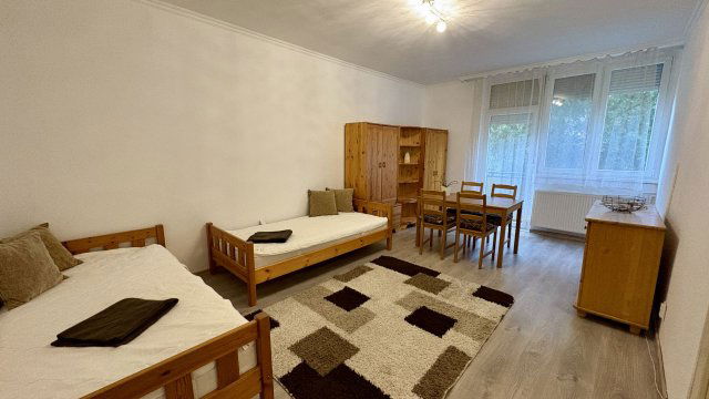 Kiadó téglalakás, albérlet, Debrecenben 180 E Ft / hó, 2 szobás