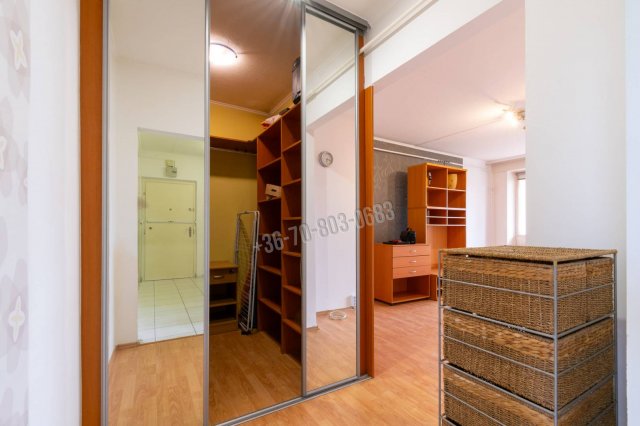 Eladó panellakás, Győrött, Szent Imre úton 52 M Ft, 2 szobás