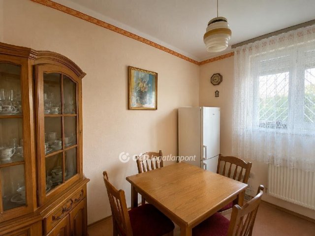 Eladó téglalakás, Budapesten, X. kerületben 54 M Ft, 1 szobás